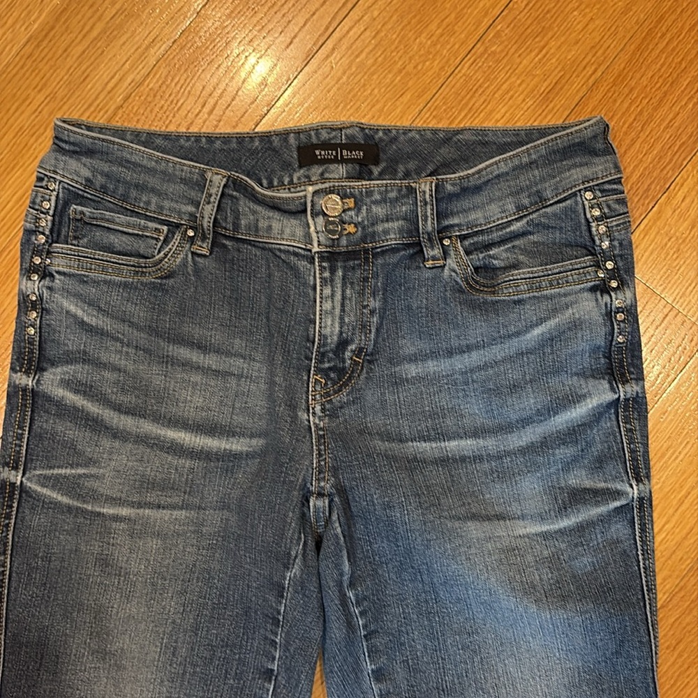Women’s WHBM jeans - Picture 6 of 8